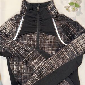 🌟 EUC Brooks Shelter Tech Running Jacket - Women’s M - Reflective